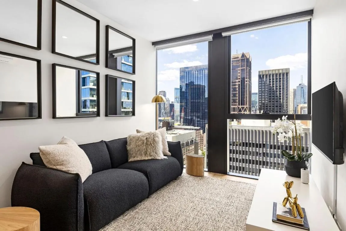 Luxuria Apartments – Collins House