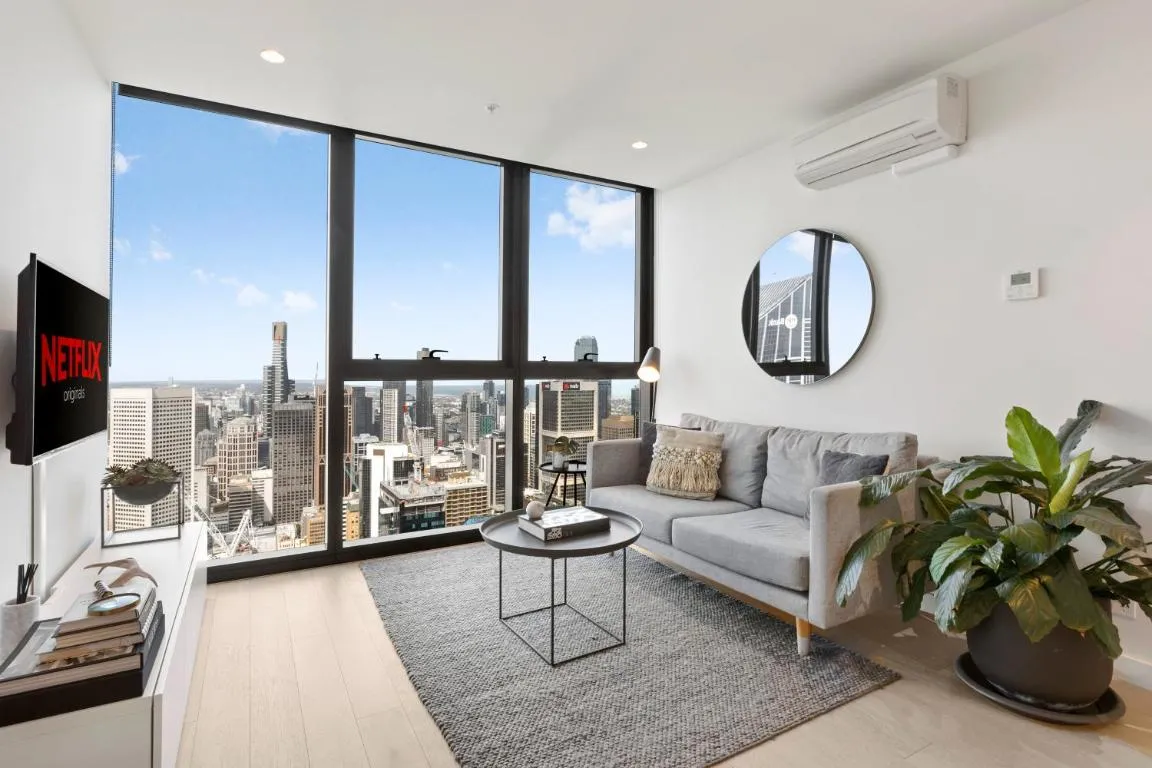 Luxuria Apartments – EQ Tower