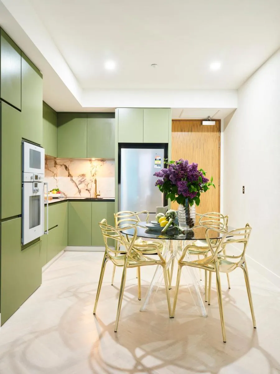 Luxury 1 Bed Apartment for Long Term Stay — 5
