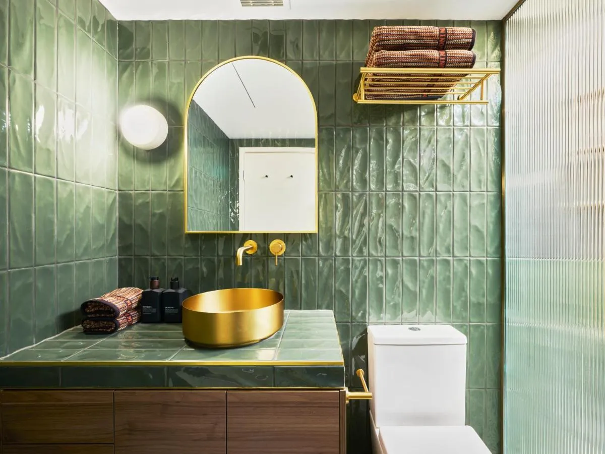 Luxury 1 Bed Apartment for Long Term Stay — 3