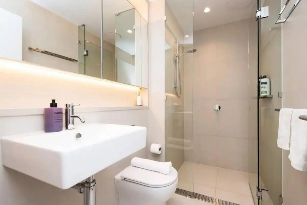 Luxury 2BR wCity view near Yara River and Crown — 3