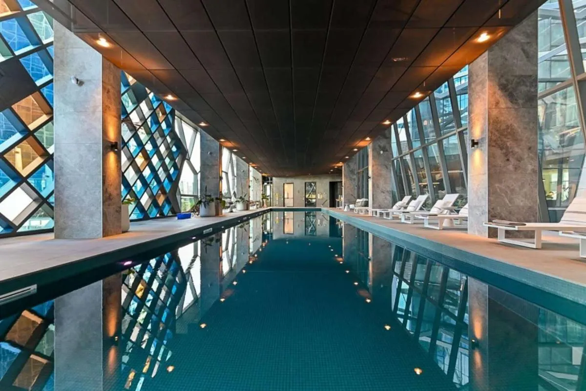 Luxury CBD Skyline View Apartment LV58 — 4