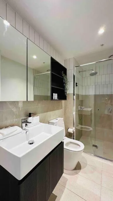 Luxury Condo w/ Ocean View, Pool, Gym near Crown — 4