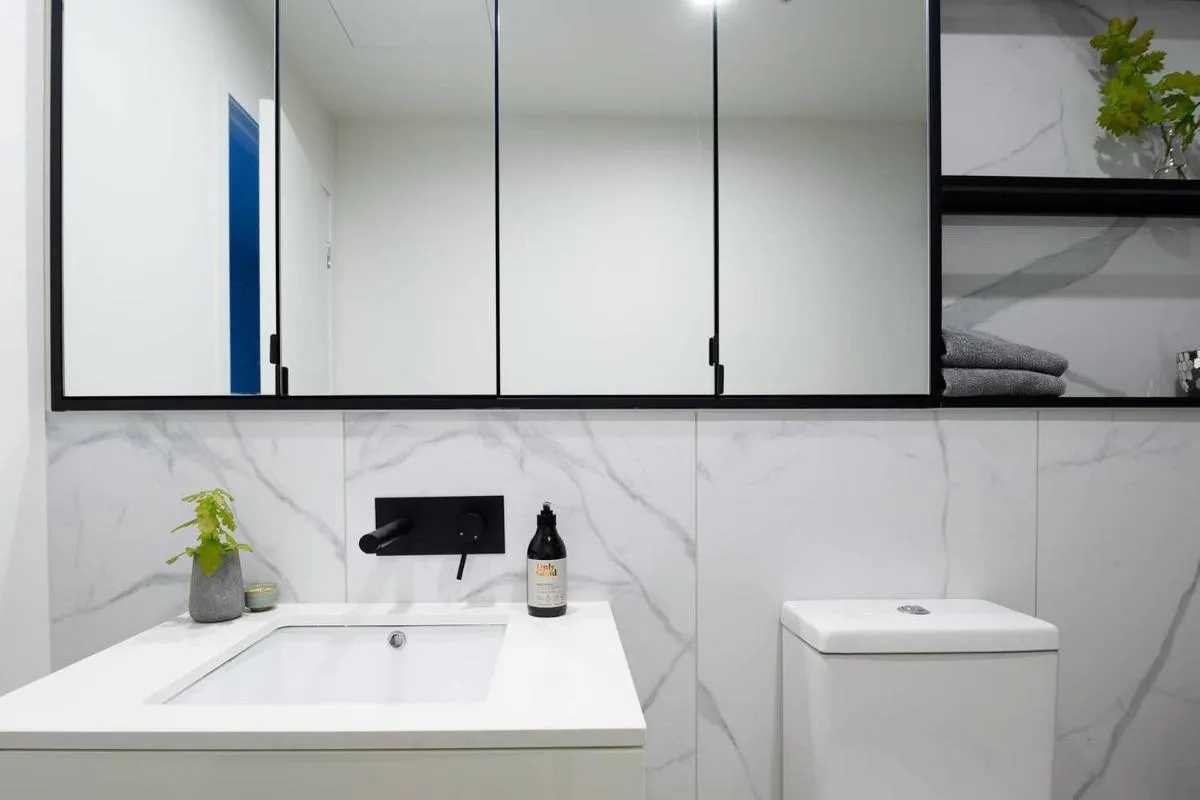 Luxury Living, Richmond — 3