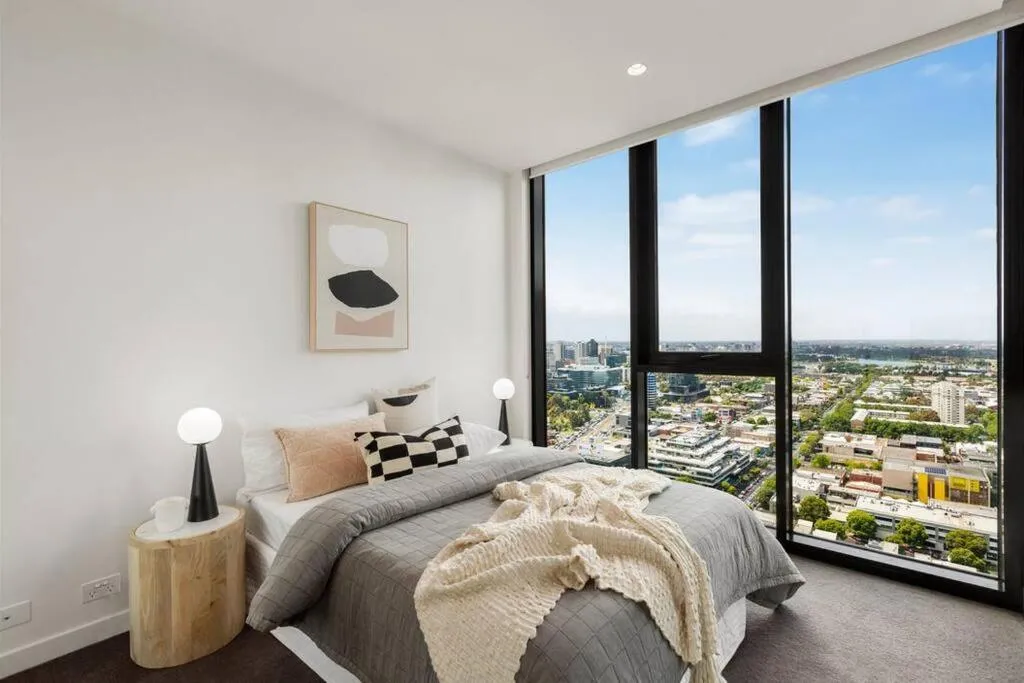 Luxury Southbank apartment — 2