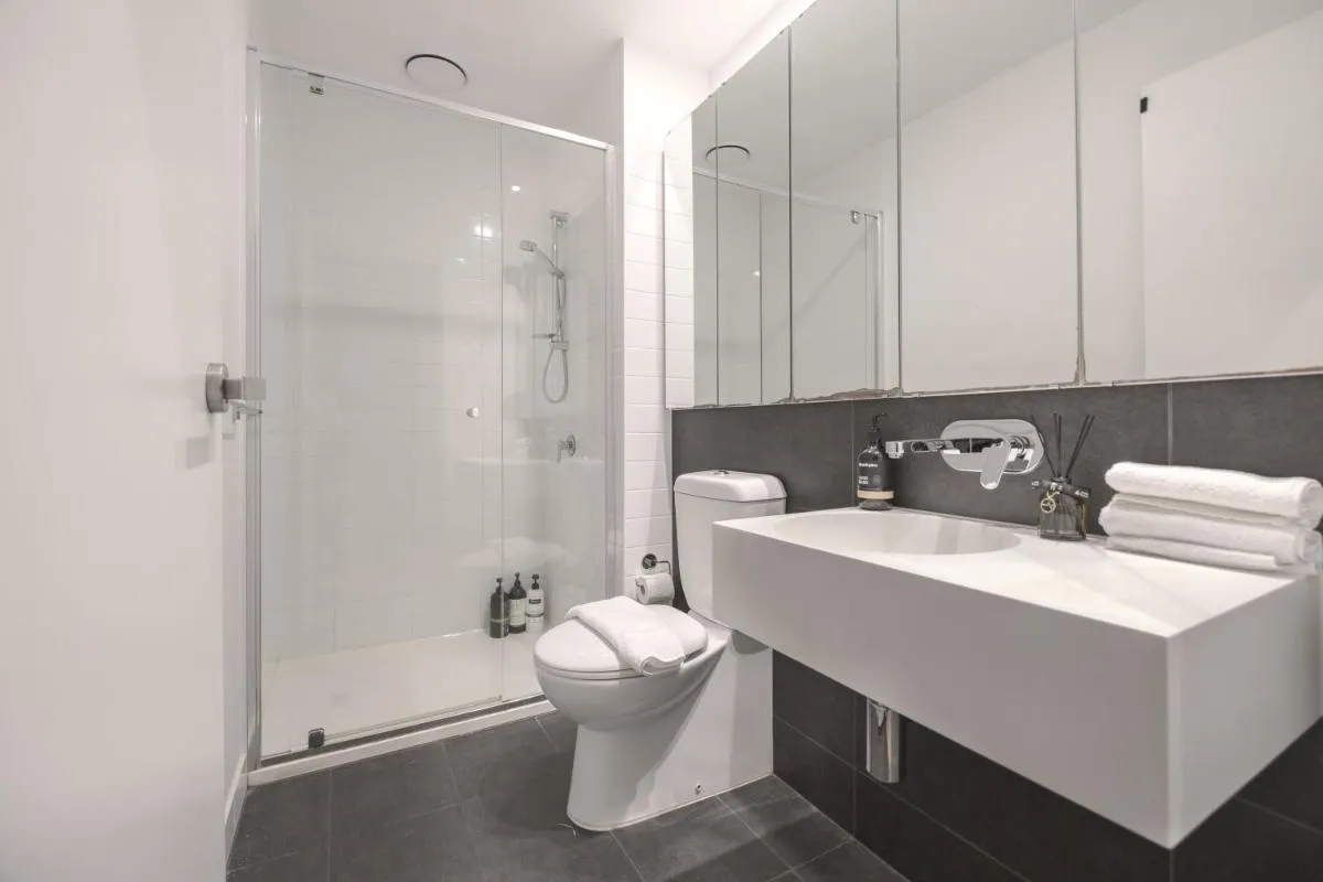 Manhattan Stadium View 3br2ba Free Parking — 3