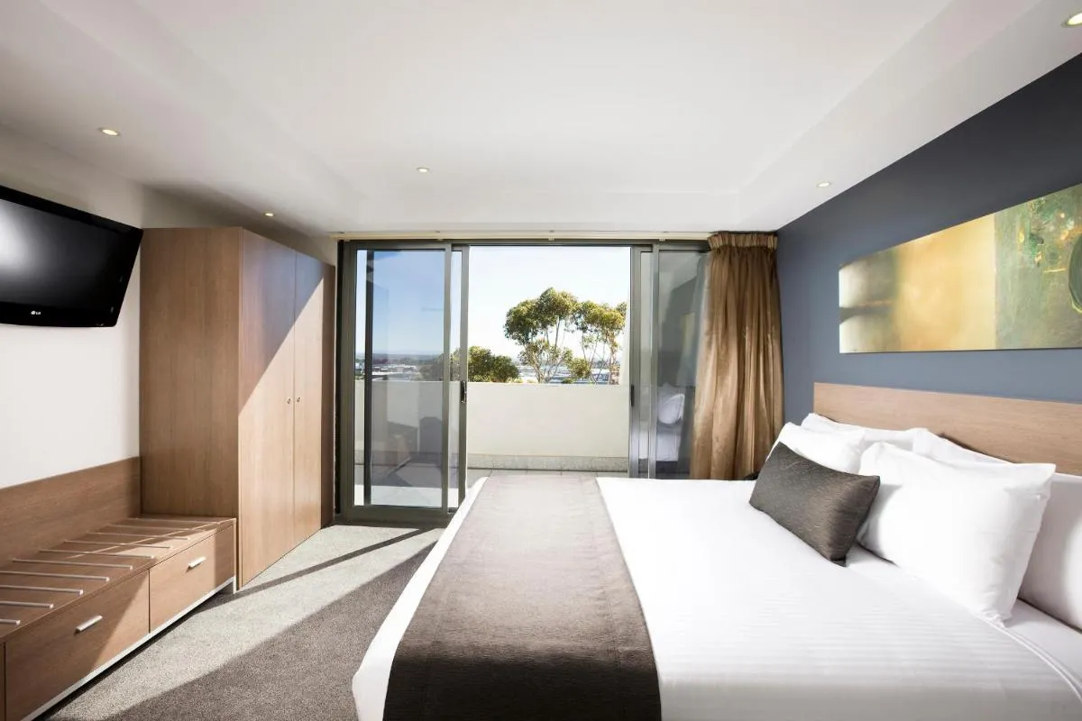 Mantra Melbourne Airport — 2