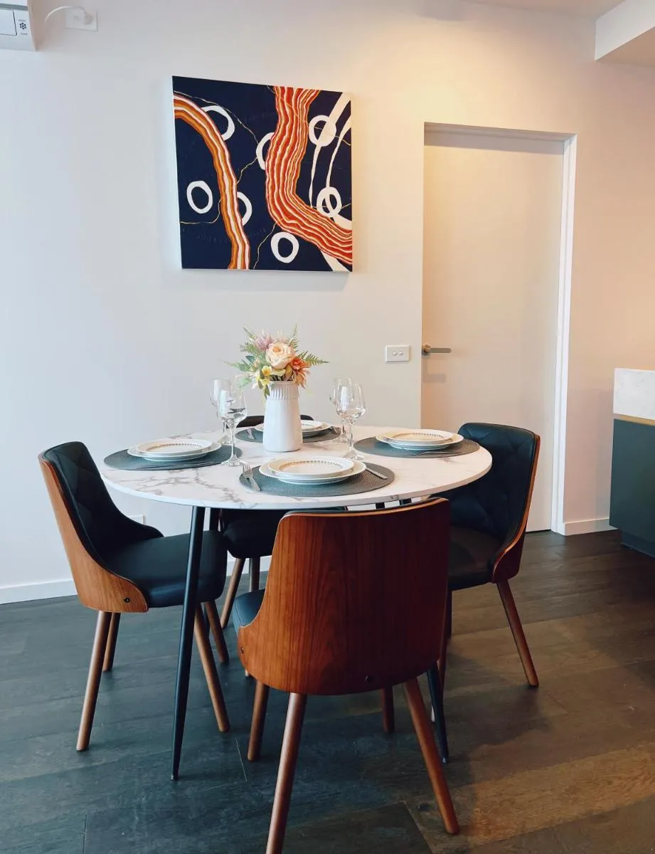 Melbourne CBD 2B2B1S with City & Sea Views — 5
