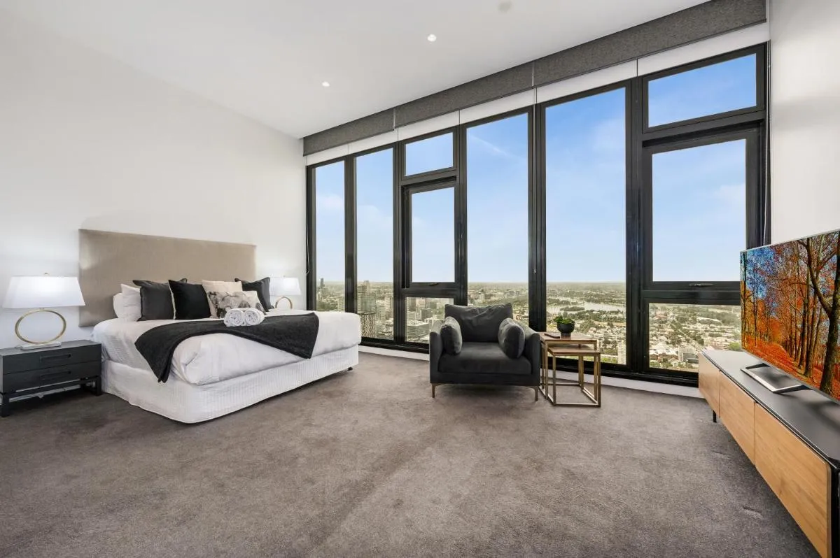 Melbourne City Apartments Panoramic Skyview Penthouse — 2