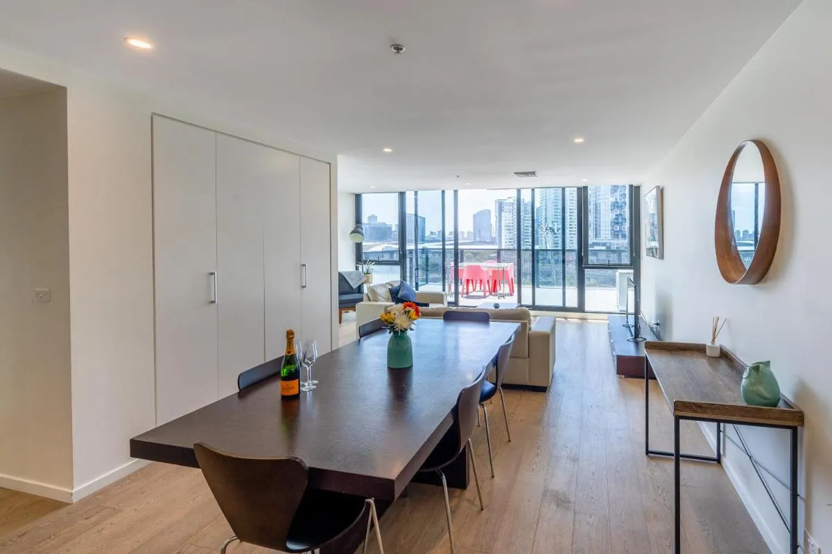 Melbourne City Apartments – Teri — 4