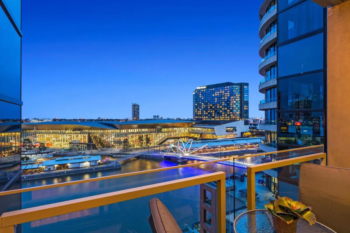 Melbourne Holiday Apartments Flinders Wharf — 3