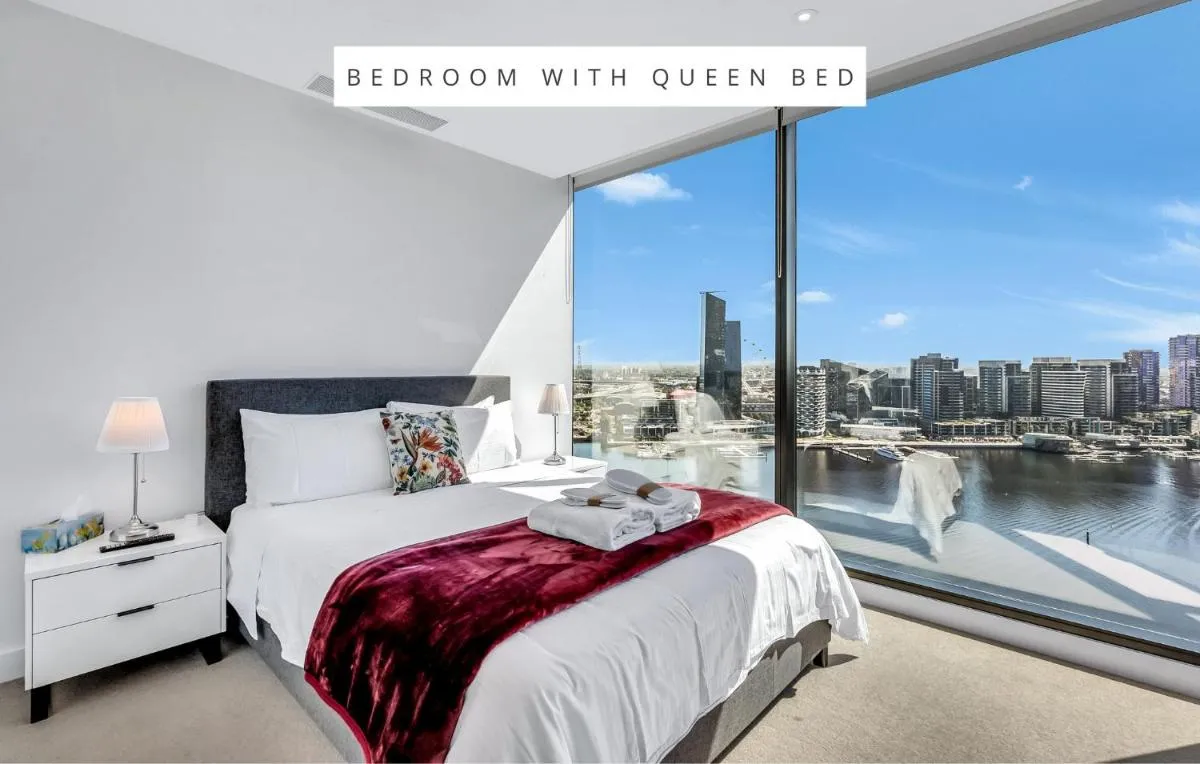 Melbourne Lifestyle Apartments – Best Views on Collins — 4