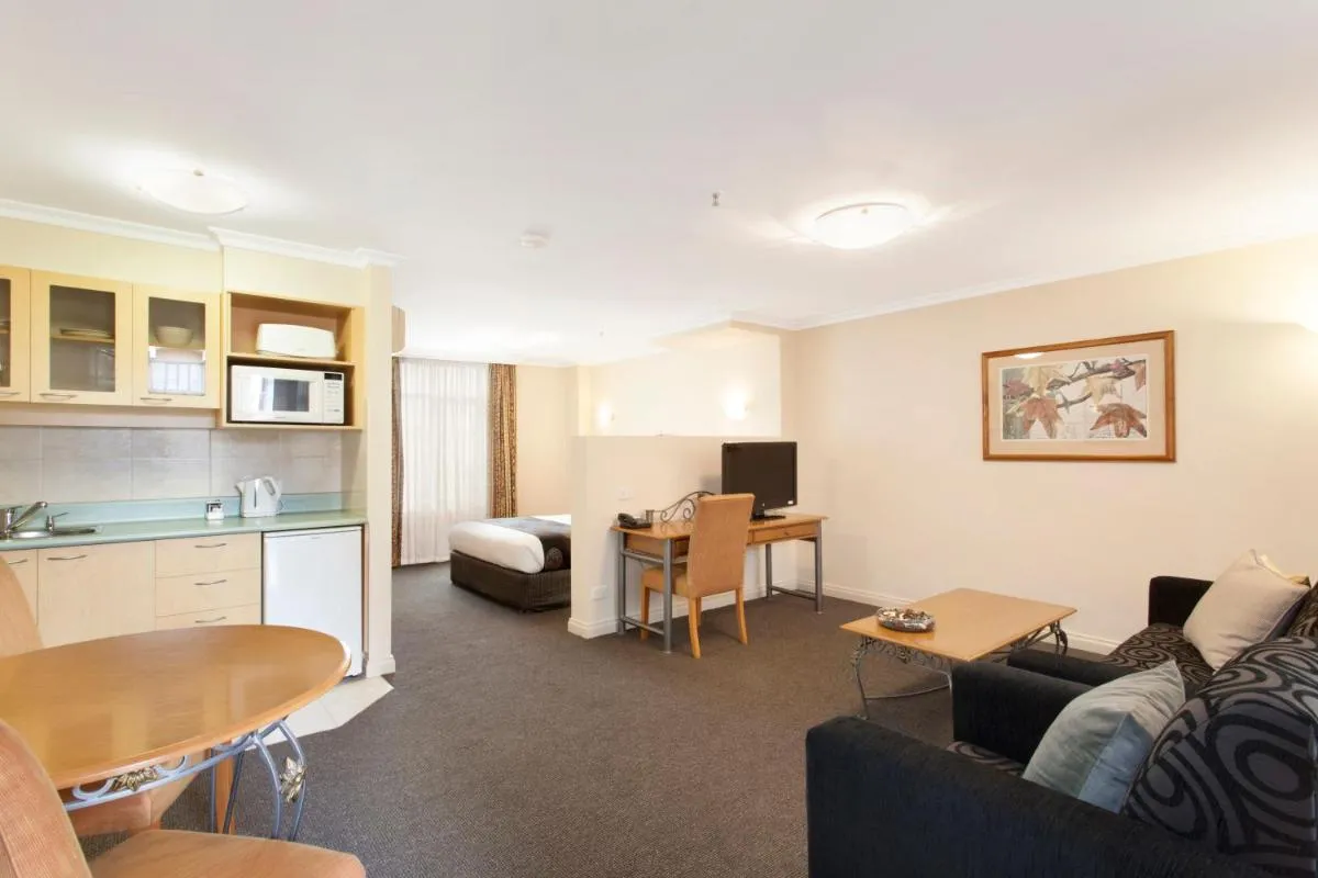 Melbourne Metropole Central Official — 5