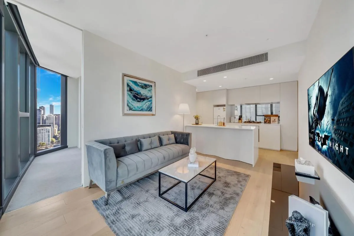 Melbourne Square Apartments — 4