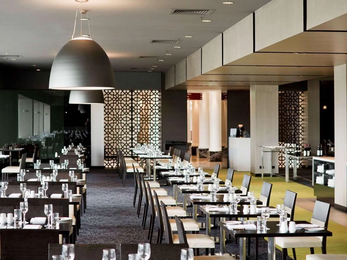 Mercure Melbourne Albert Park — 3