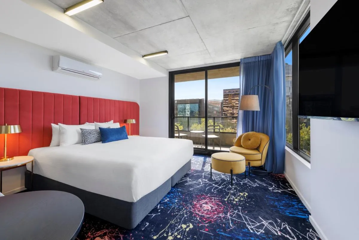 Mercure Melbourne St Kilda Road — 5