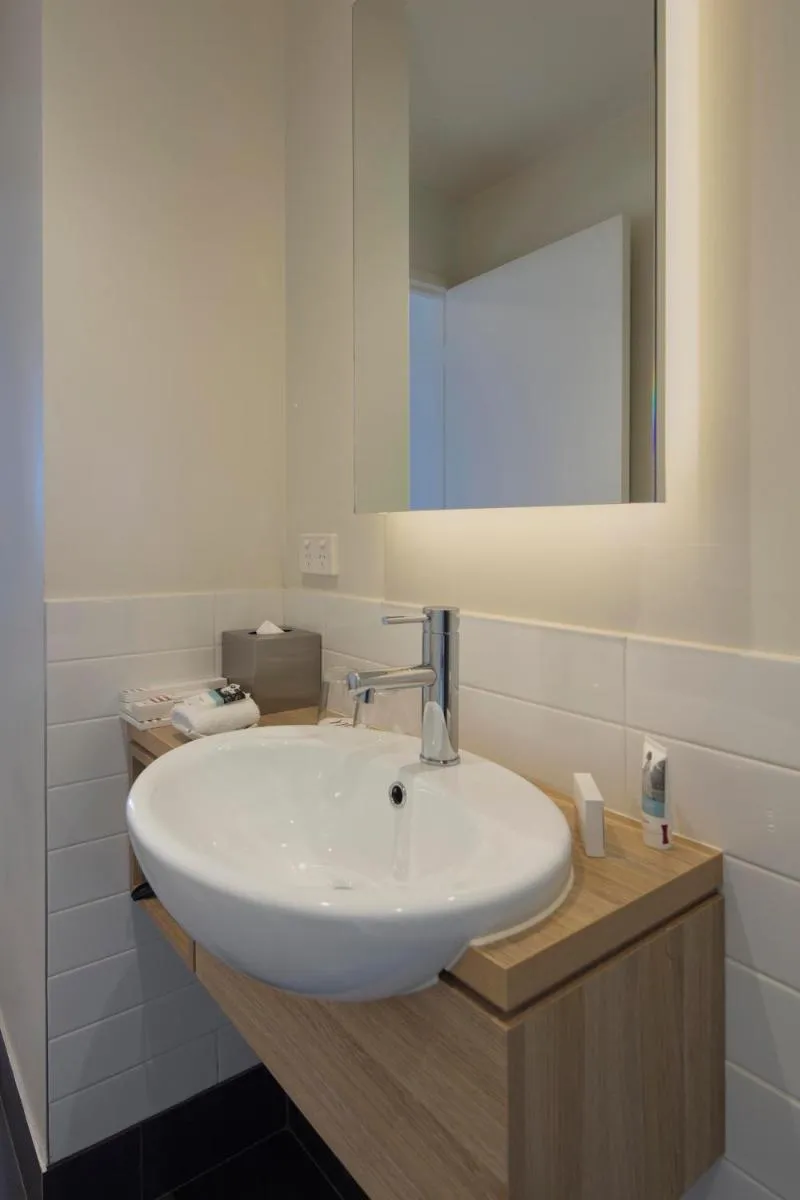 Mercure Melbourne Therry Street — 4