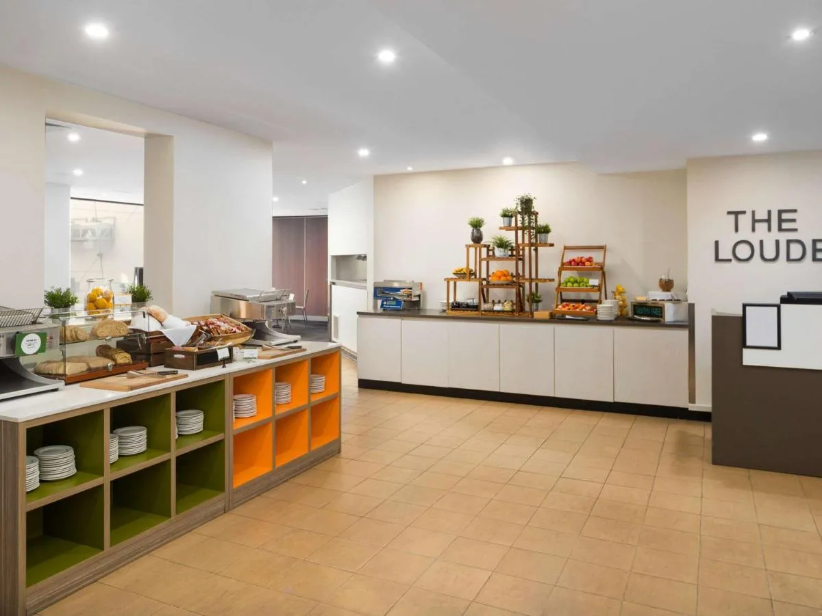 Mercure Welcome Melbourne — 5