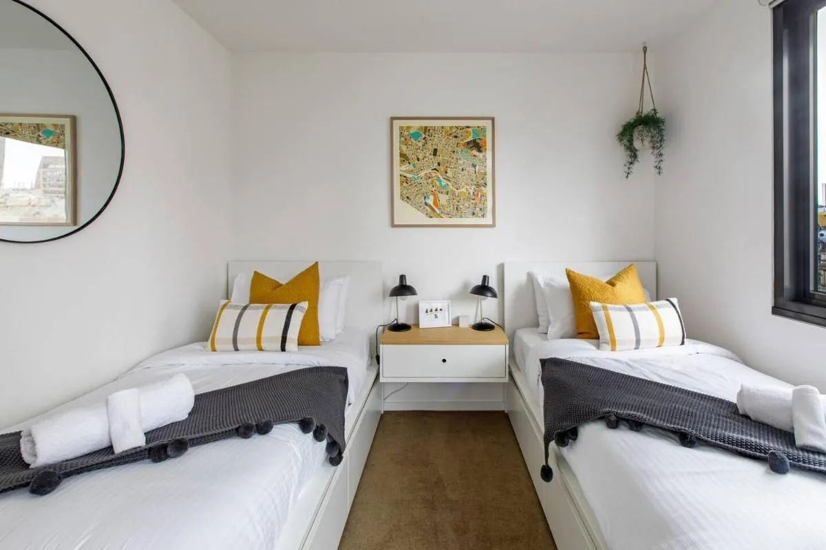 Metropolis Icon – Bourke Street Heritage Hideaway — 2