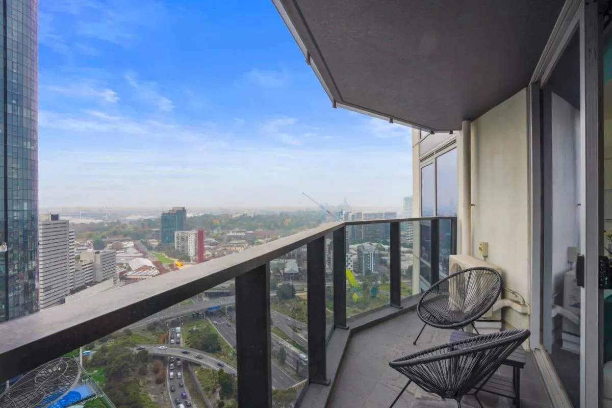 Metropolitan Retreat in Southbank — 3