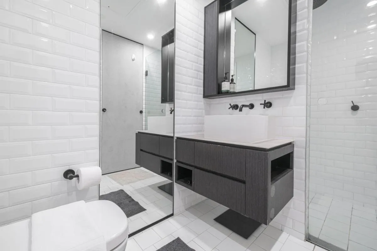 Modern 1br Apt On Cbd’s Edge North Melbourne — 3