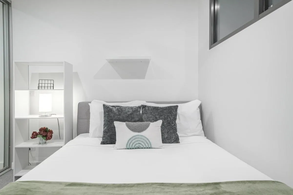 Modern 1br Apt On Cbd’s Edge North Melbourne — 2
