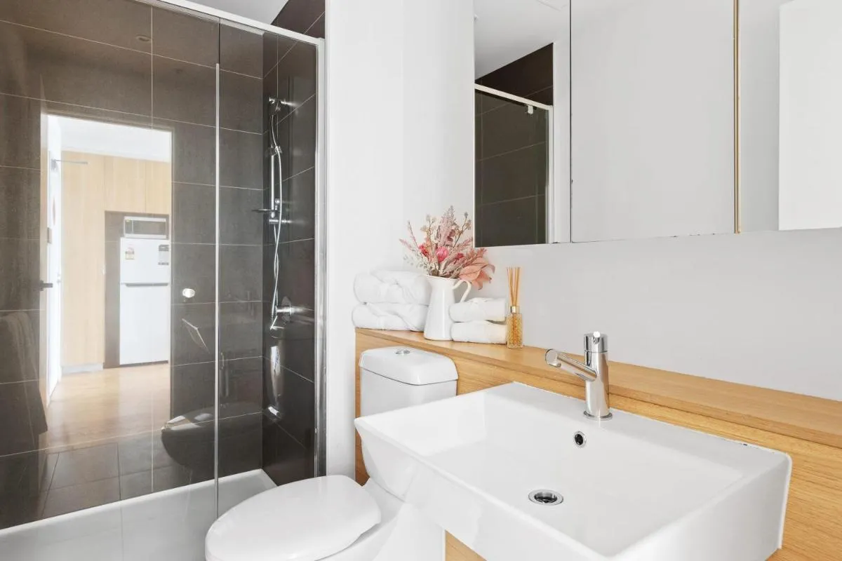 Modern 2BR Apt Next to Southern Cross FREE Parking — 3