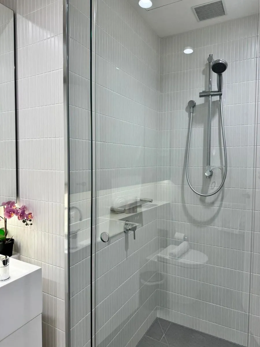 Modern 2BR Gem in the Heart of Southbank — 4