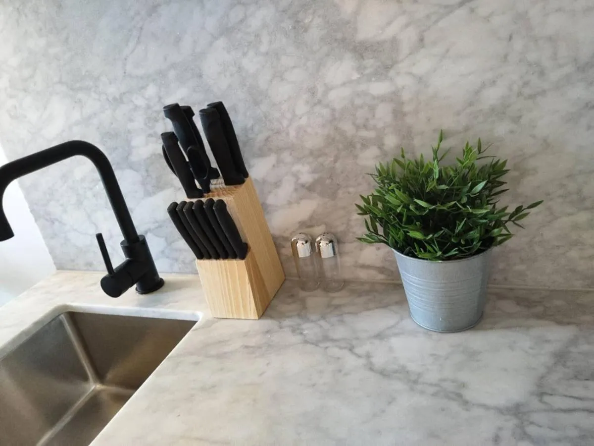 Modern 2Bedroom Apartment North Melbourne — 3