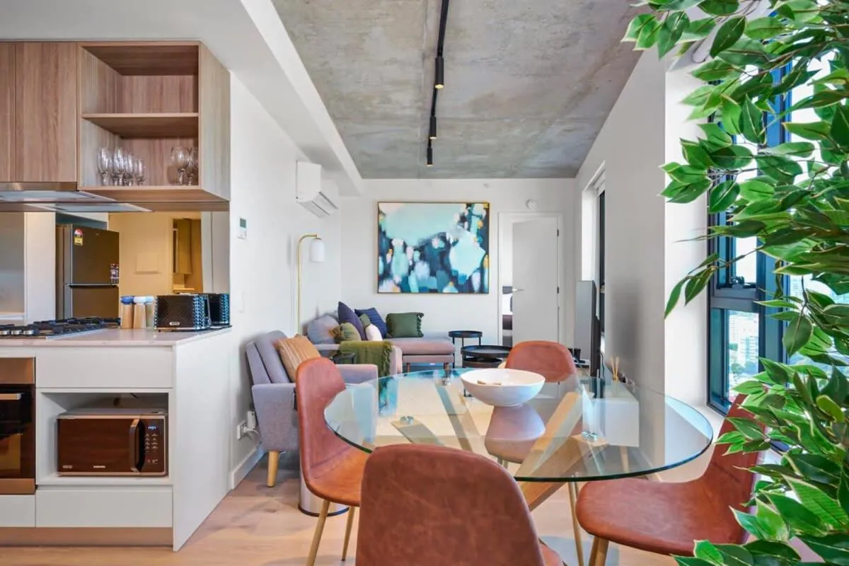 Modern 2-Bedroom City Gem with Sea Views — 5