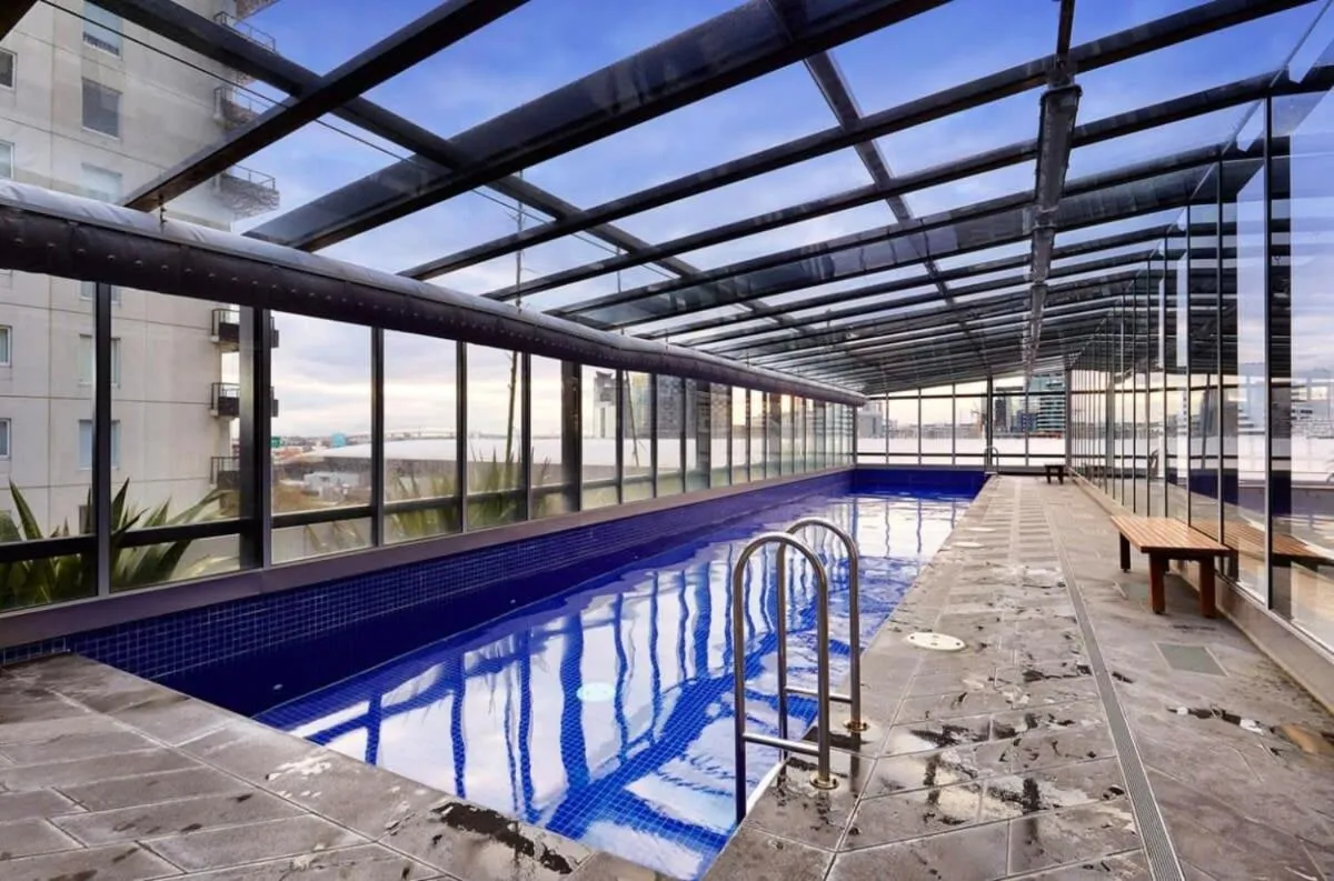 Modern Comfort Meets City Skyline — 4
