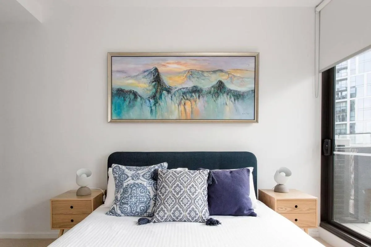 Modern Magic on Yarra River with Resort Amenities — 2