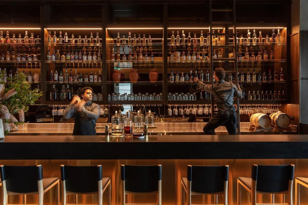 Next Hotel Melbourne, Curio Collection by Hilton — 3