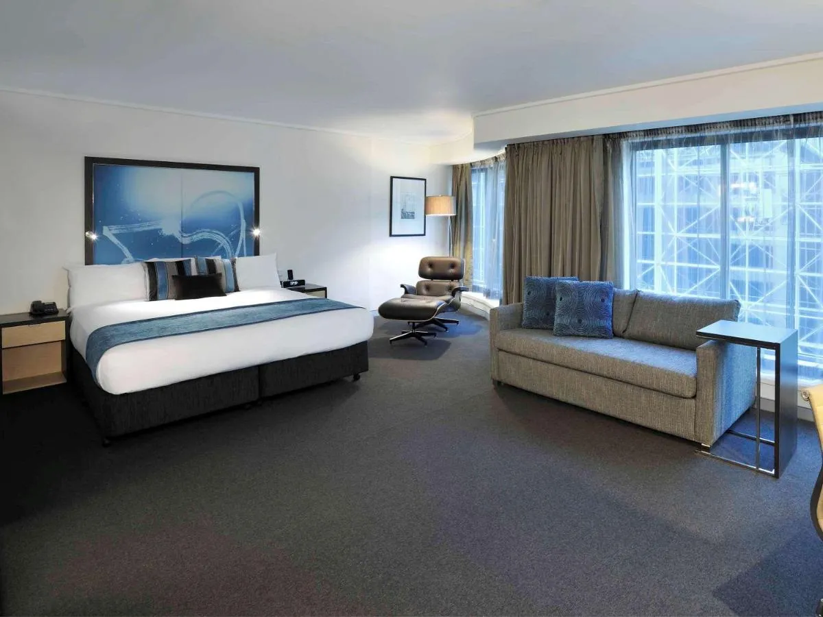 Novotel Melbourne On Collins — 3