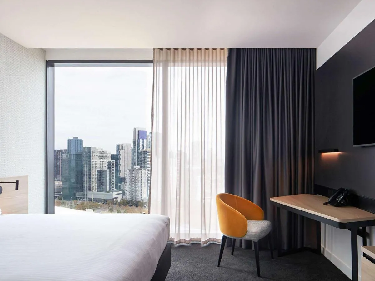 Novotel Melbourne South Wharf — 2