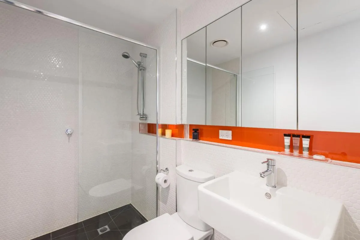 Oaks Melbourne South Yarra Suites — 4
