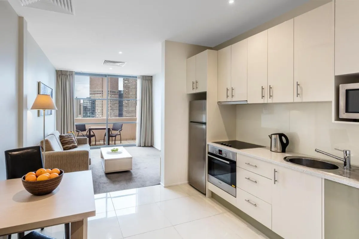 Oaks Melbourne on Lonsdale Suites — 2