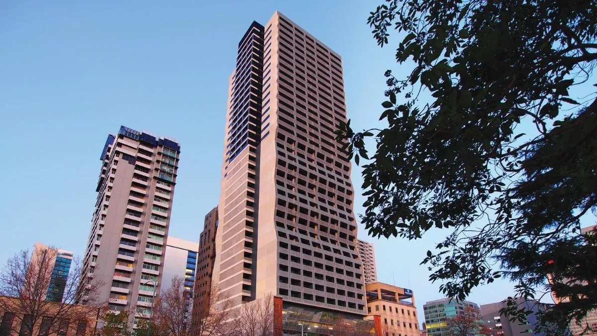Oaks Melbourne on William Suites — 4