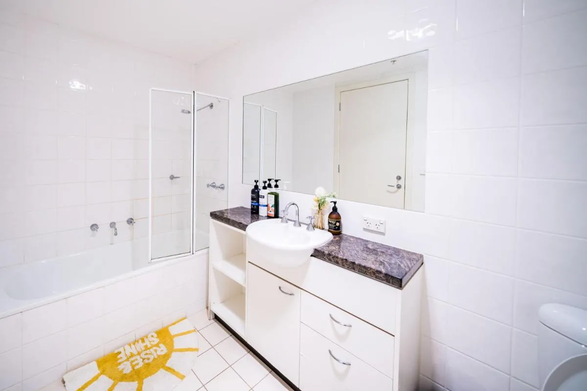 OceanView 3BR Oasis Close to CBD-free parking — 3