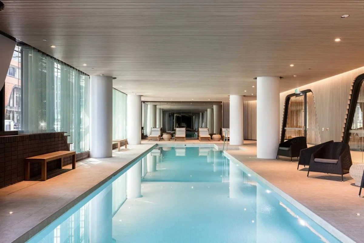 On the River – A Resort-style Retreat in Docklands — 4
