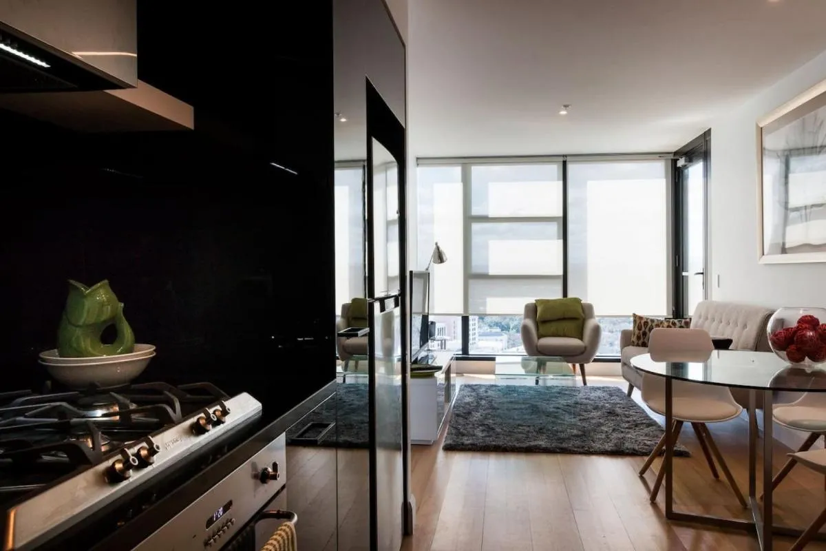 Owen · Soaring City Views Central Location — 4