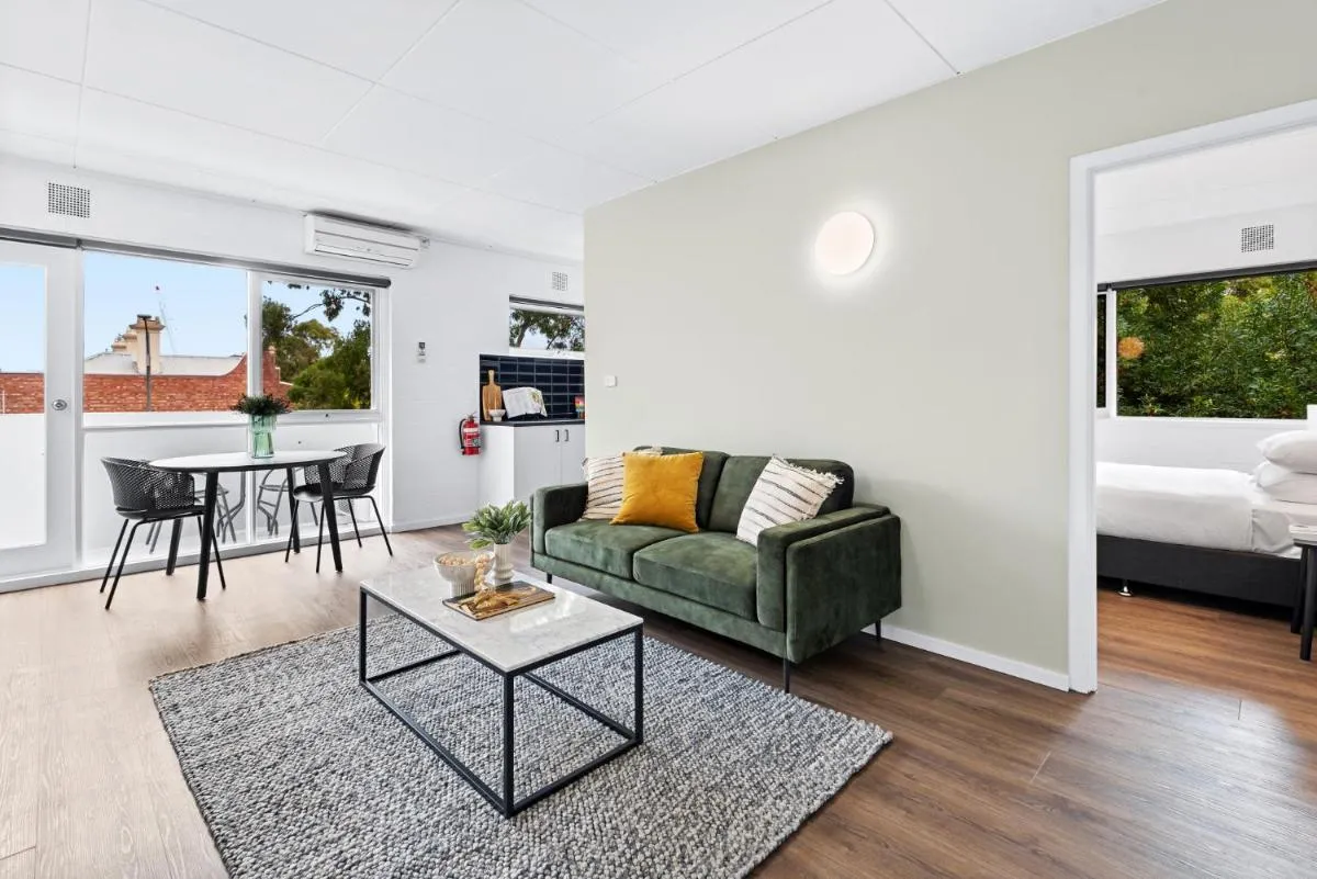 Peaceful 1-Bed Apartment Near the City Centre — 2