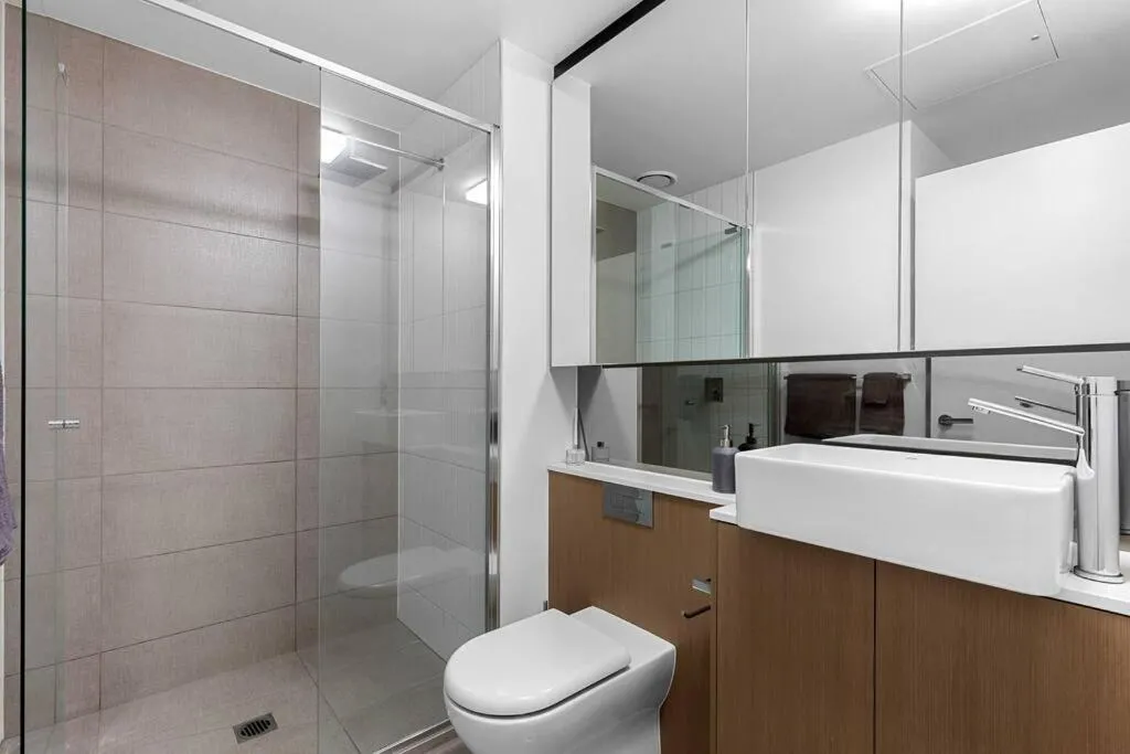 Perfect Urban Retreat! — 3