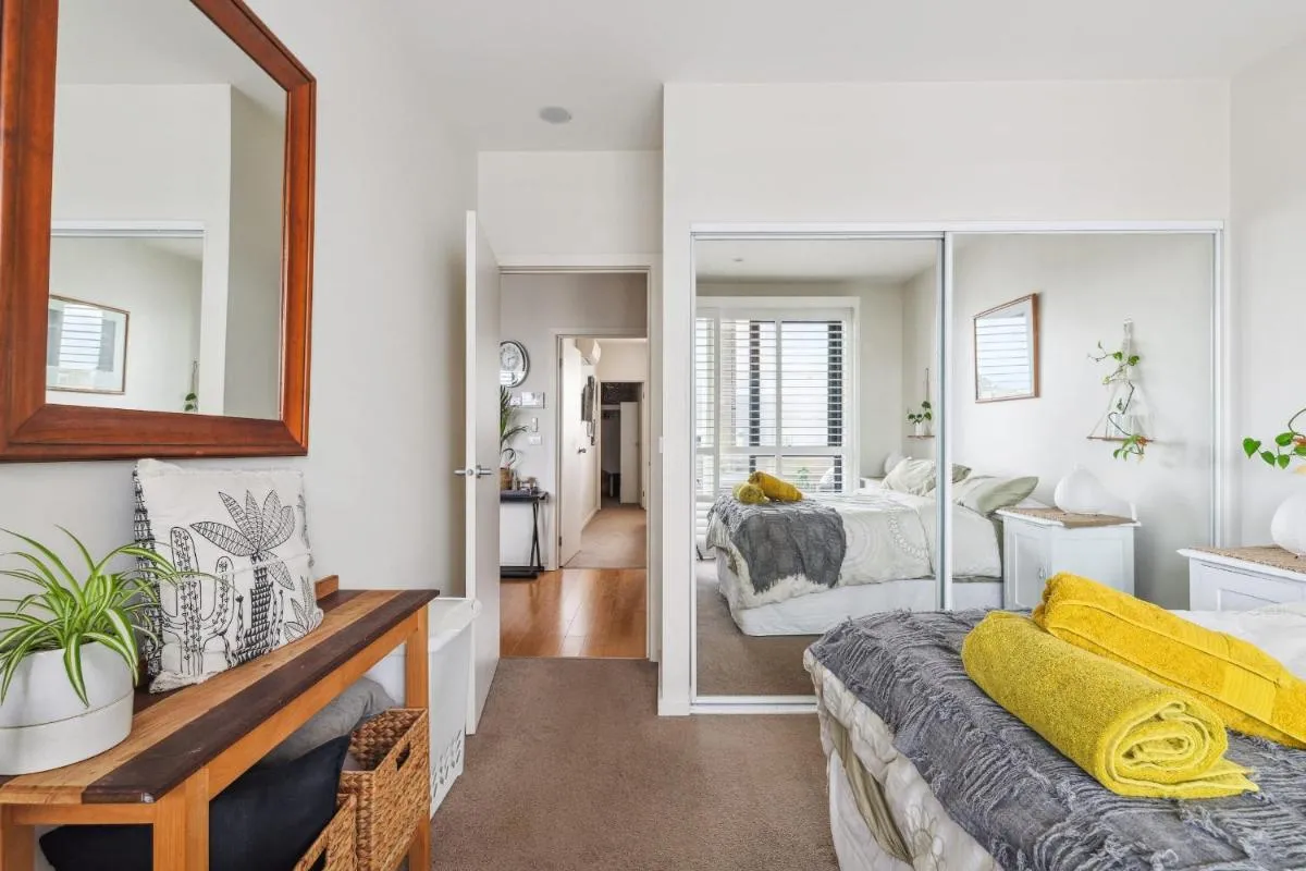 Plantation Boho – 2BR 2BTHRM Northcote Abode — 2