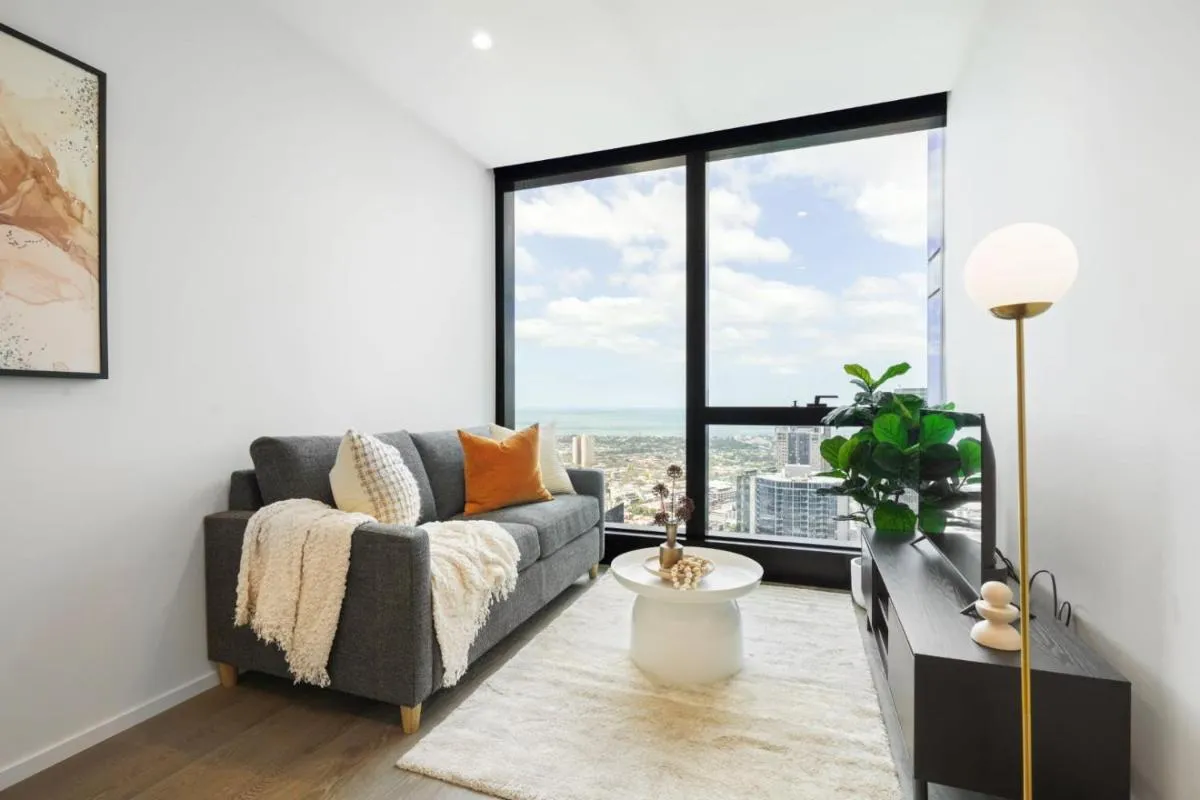 Prestige Living in Southbank — 4