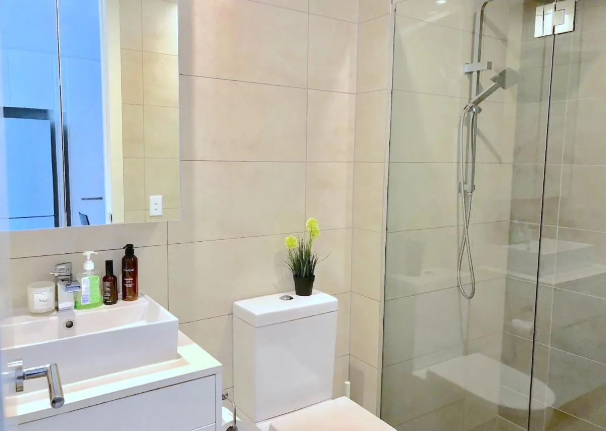 Pride Bentleigh Apartment with Private Garden — 3