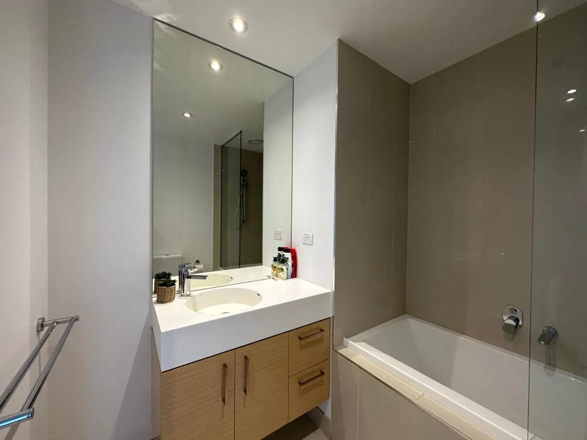 Prima Tower Apartment Face to Crown by GoodLive — 5