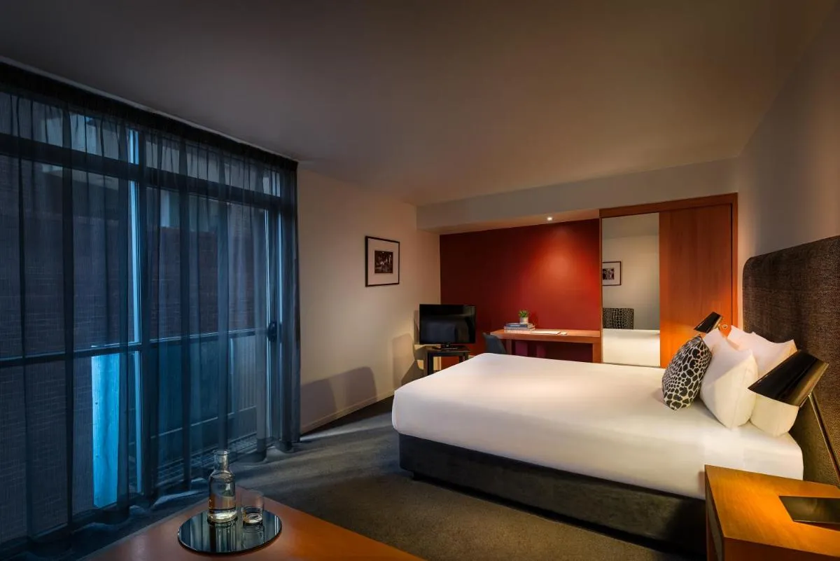 Punthill Apartment Hotel – Little Bourke — 2