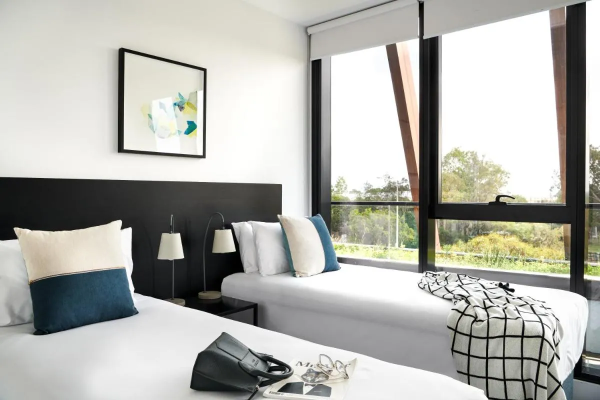Punthill Ivanhoe — 2