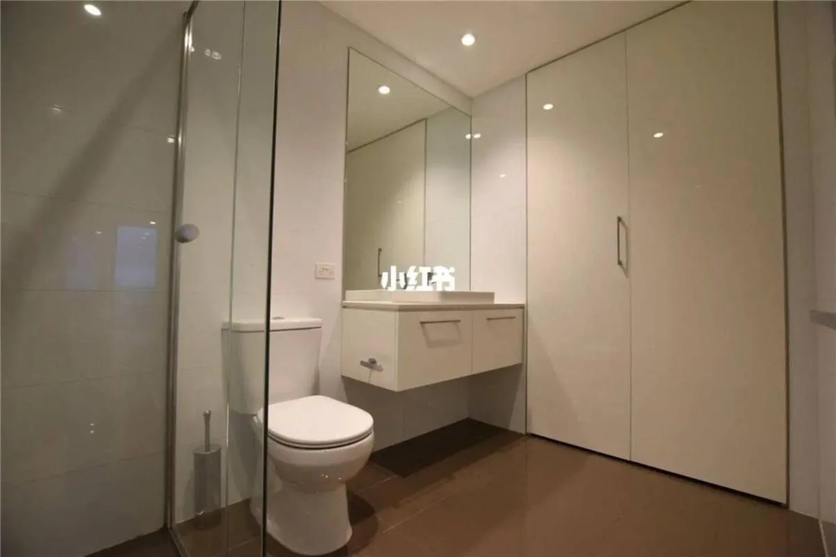 Quiet CBD 3b2b apartment + free parking — 3
